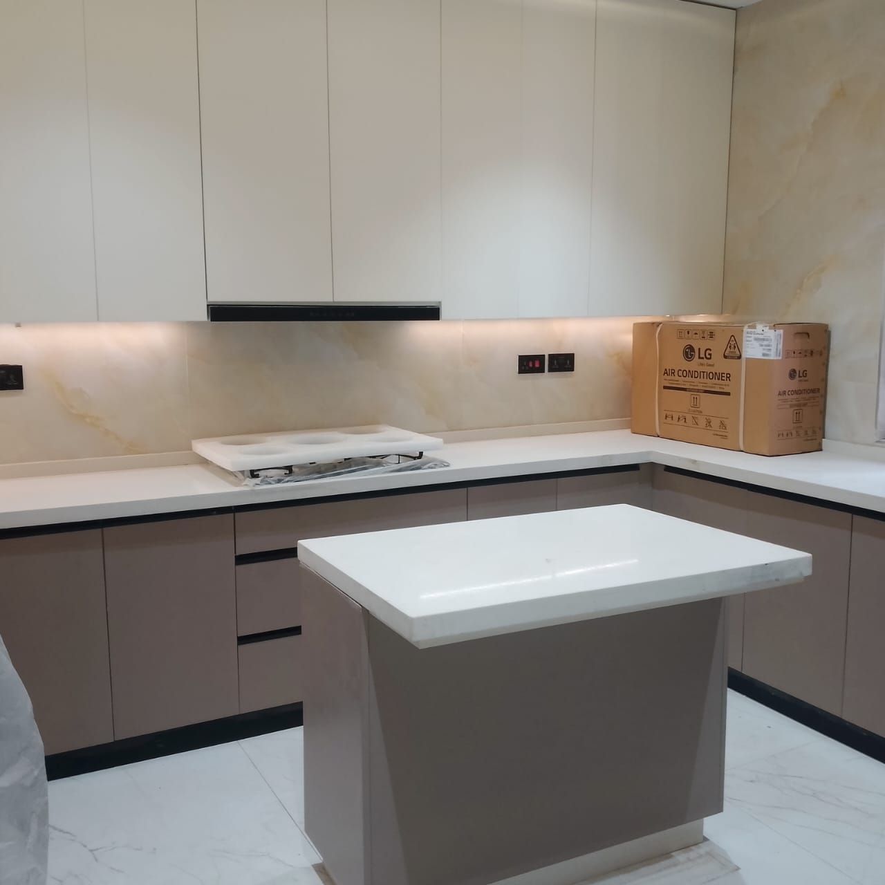 Luxury 4 Bedroom fully Detached duplex with Study Room, home Office Room &  Room Bq in Maryland within a gated Estate / 750m 14