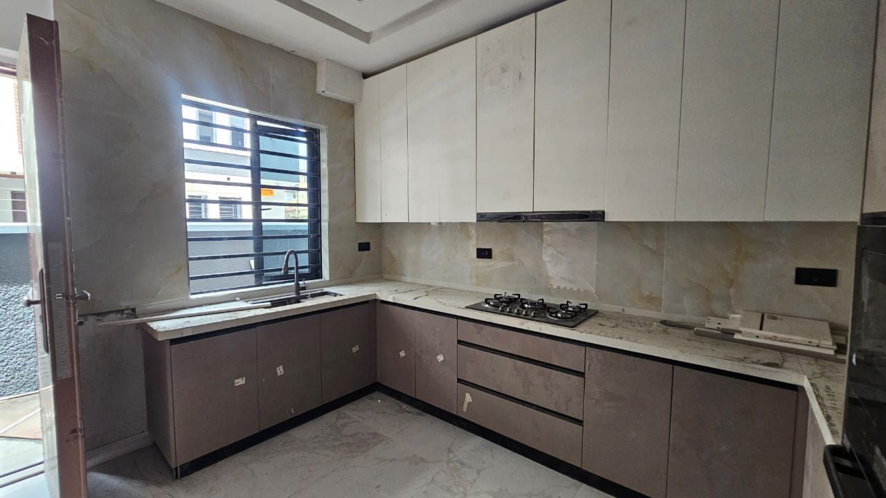 Brand new 4bedroom semi detached duplex with a room boy's quarter at awuse Estate opebi  / N550m 6