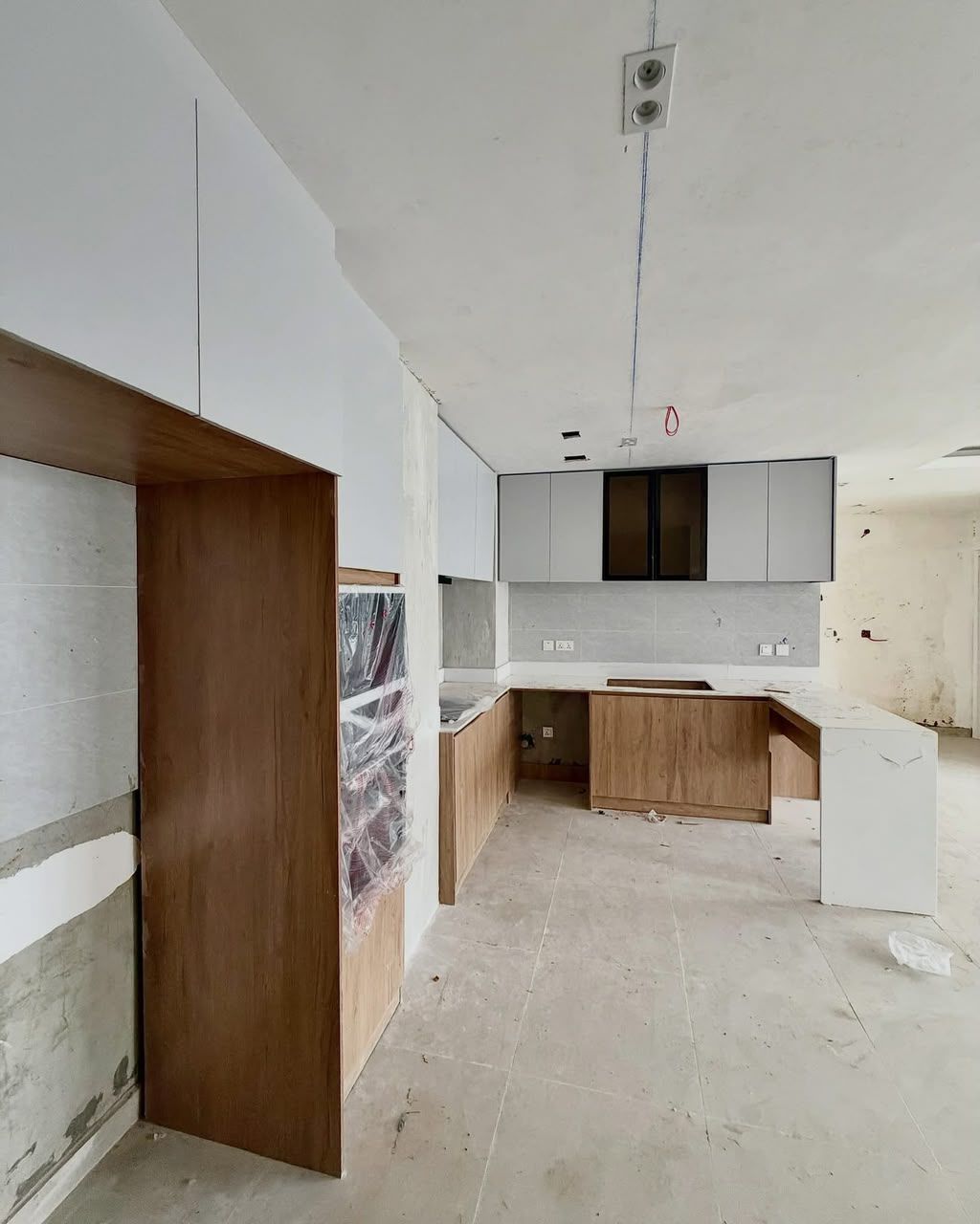A 2bedroom apartment in Victoria Island,  lagos nigeria,  450m , 8