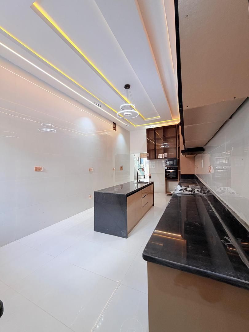 5 BEDROOM FULLY DETACHED + BQ POOL & GYM / 330m / Sangotedo Ajah 12