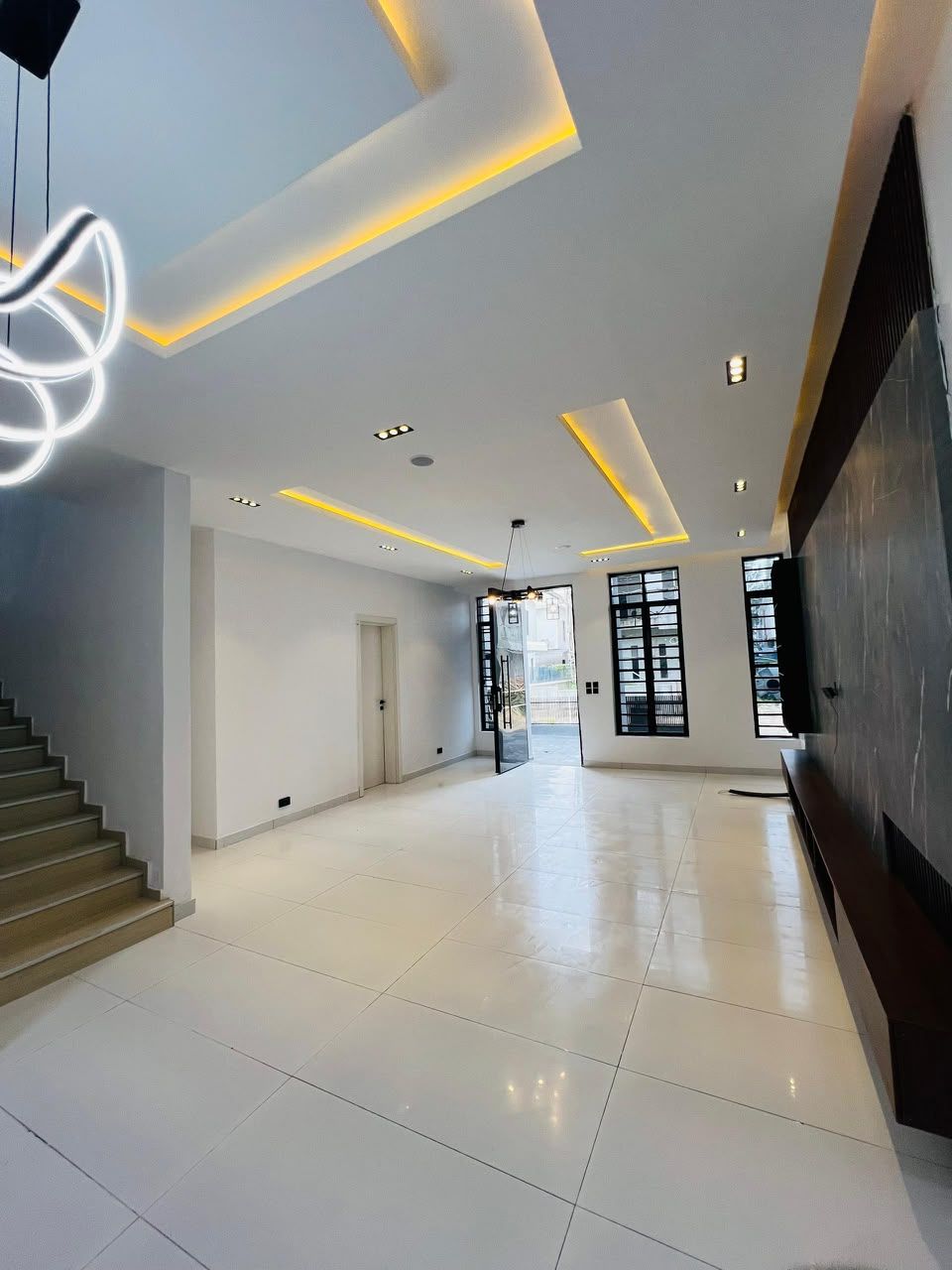 4 BED || 170 MILLION ||  AJAH LEKKI,  LAGOS. 10