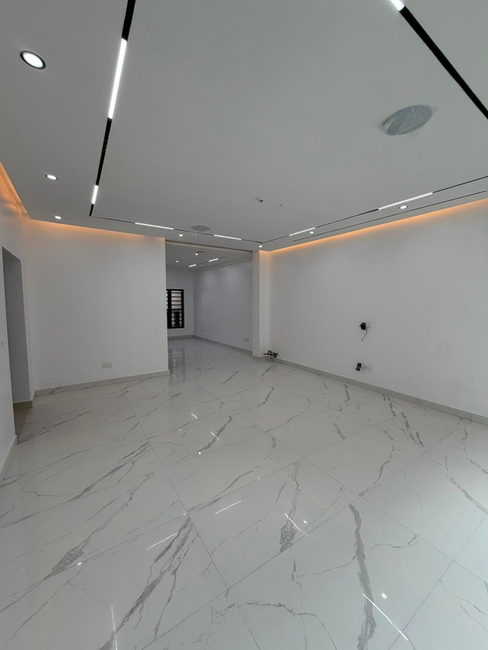 5 Bedroom duplex lekki phase 1 900M 3