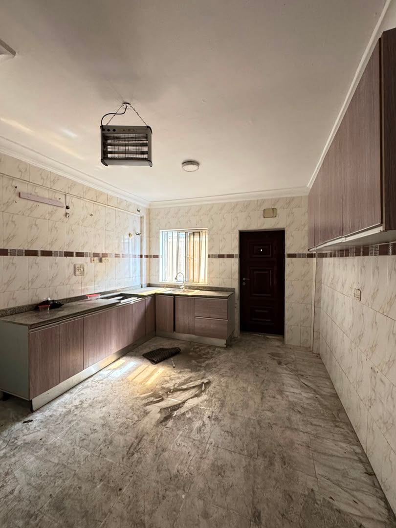 Spacious 4 Bedroom Semi Detached Duplex In A Serene Environment /  Opebi ,Ikeja /  C. of . O  / 450M 5