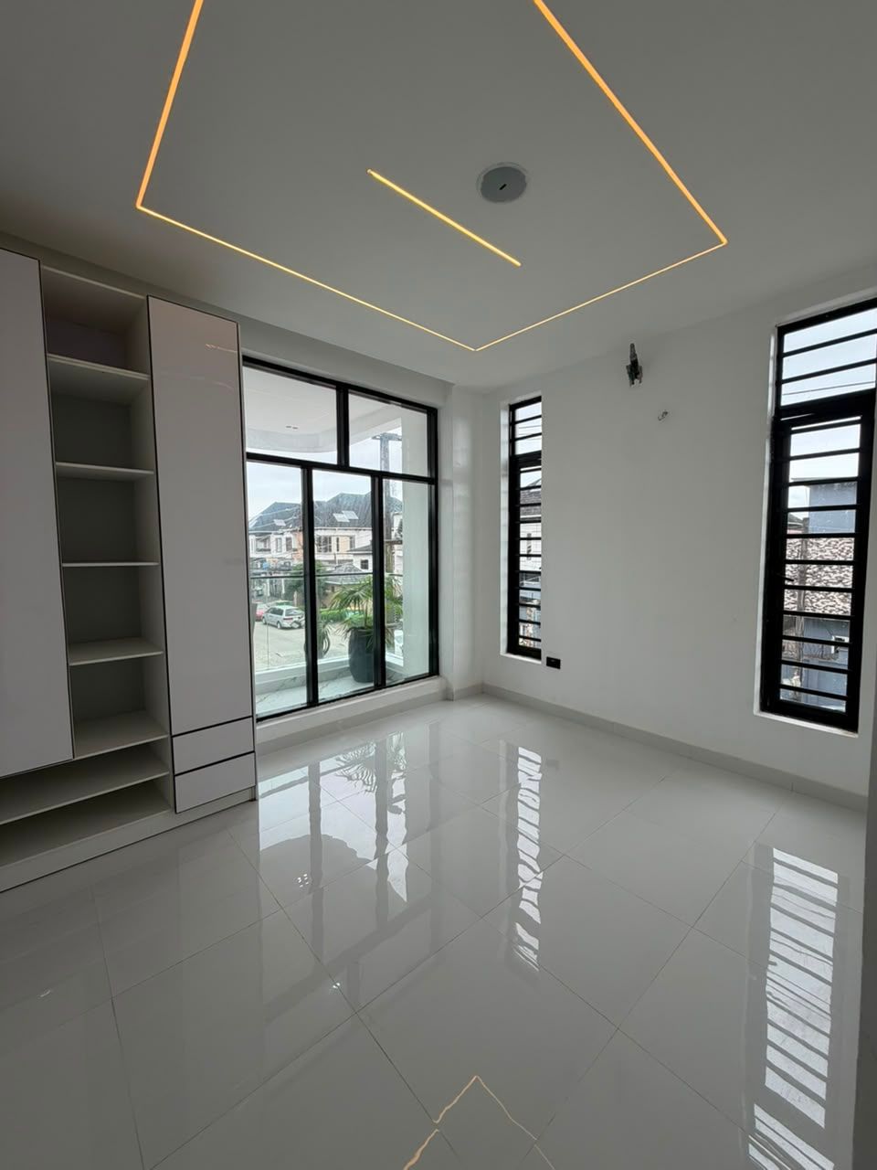 5 BEDROOM DUPLEX ORCHID 470M  POOL AND OFFICE SPACE 9