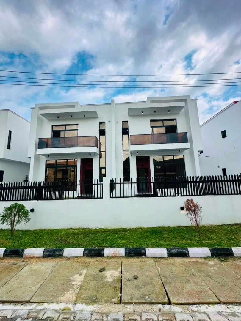 4 BED || 170 MILLION ||  AJAH LEKKI,  LAGOS. 3