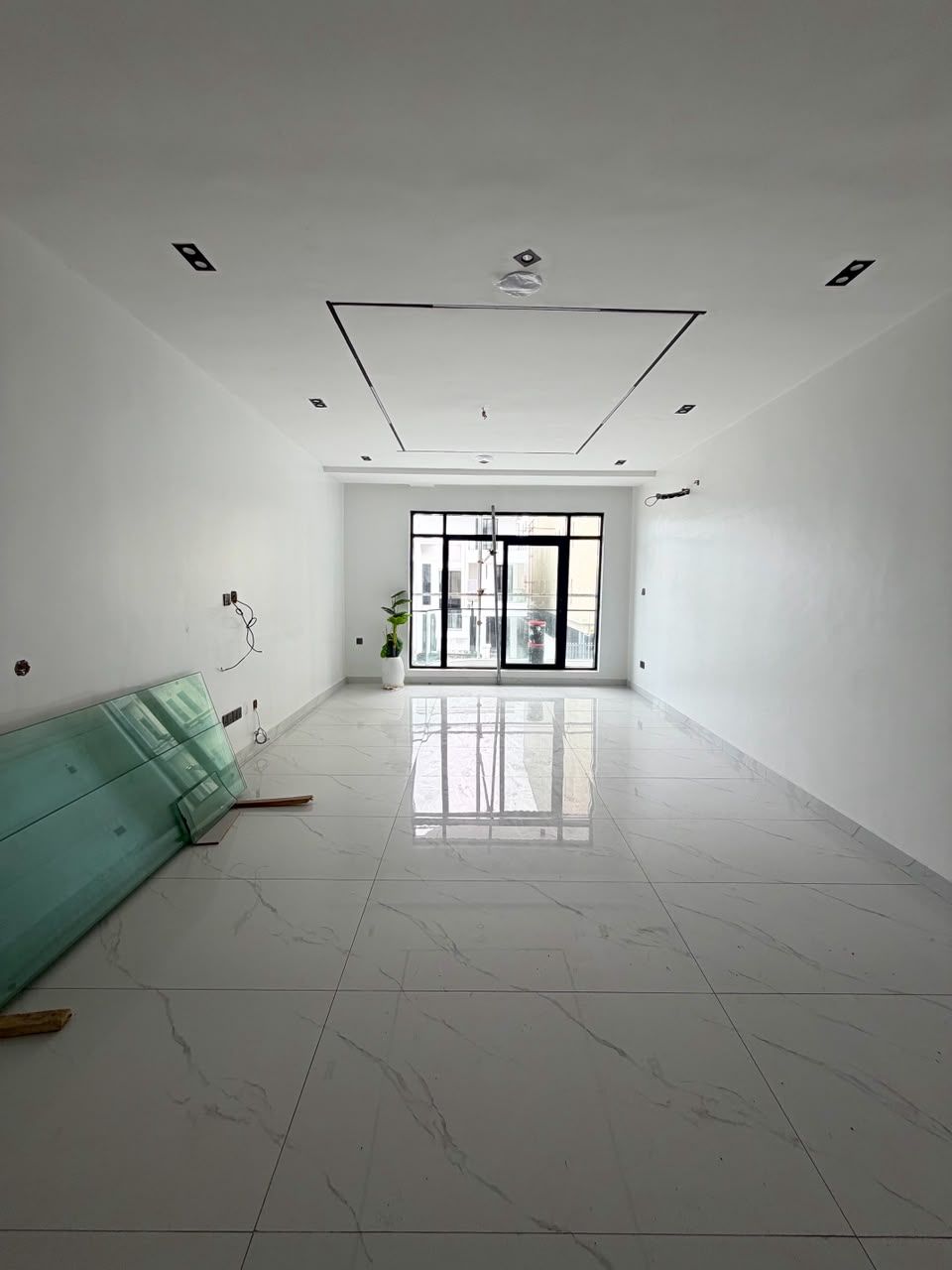 2Bedroom apartment 320m Lekki phase 1 7