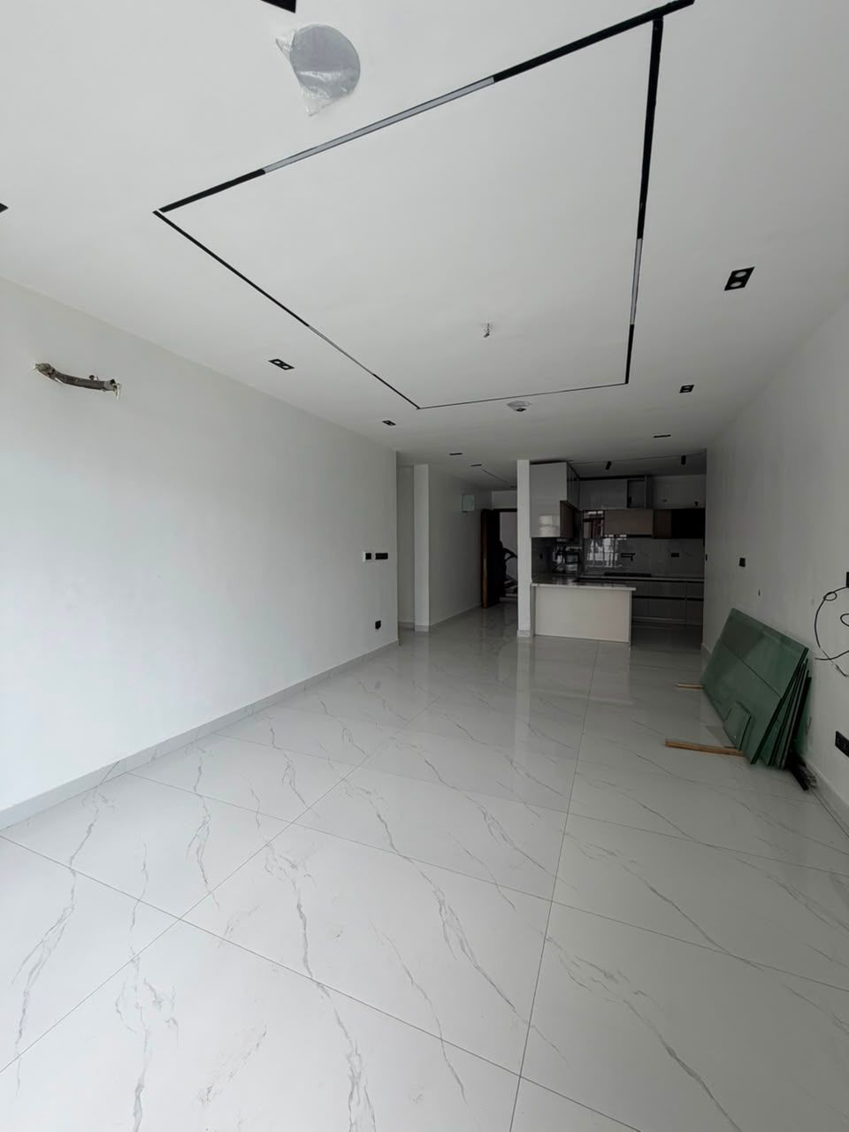 2Bedroom apartment 320m Lekki phase 1 8