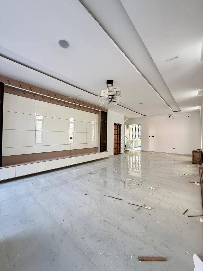 ✨ Luxury 5-Bedroom Fully Detached Duplex with Swimming Pool, Gym, Cinema & Rooftop Terrace / Osapa  / 700m 5