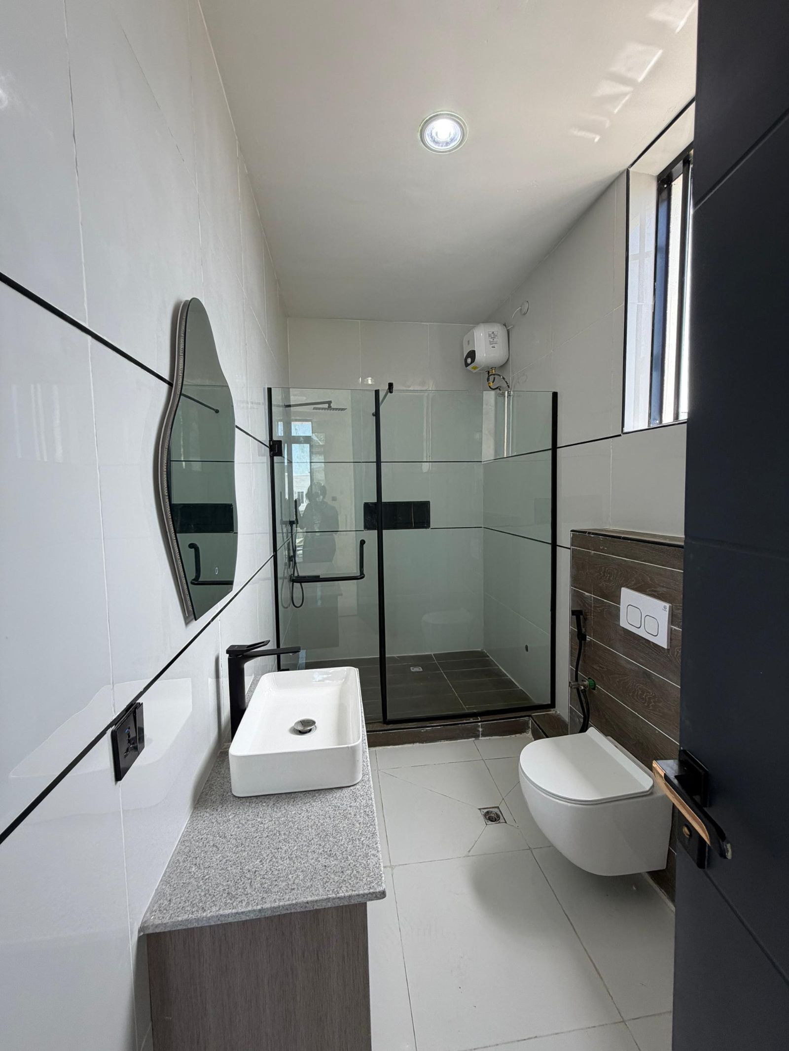 5bedroom duplex chevron 750M / swimming pool/ Bq 7