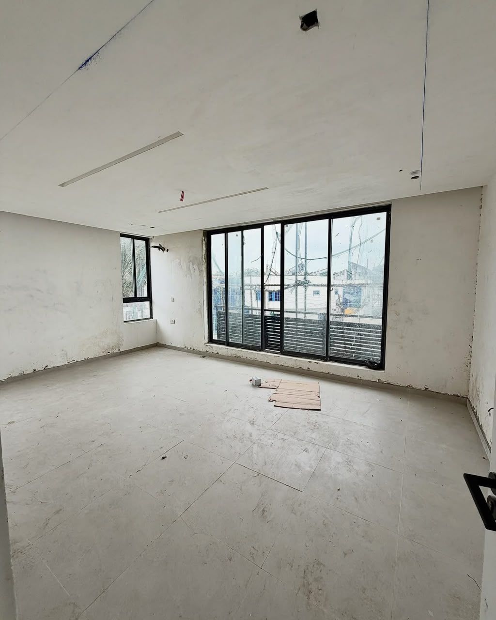 A 2bedroom apartment in Victoria Island,  lagos nigeria,  450m , 7