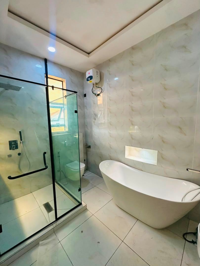 4 BED || 170 MILLION ||  AJAH LEKKI,  LAGOS. 9