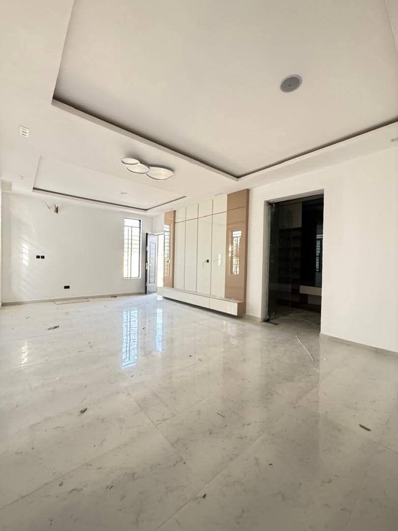 ✨ Luxury 5-Bedroom Fully Detached Duplex with Swimming Pool, Gym, Cinema & Rooftop Terrace / Osapa  / 700m 8