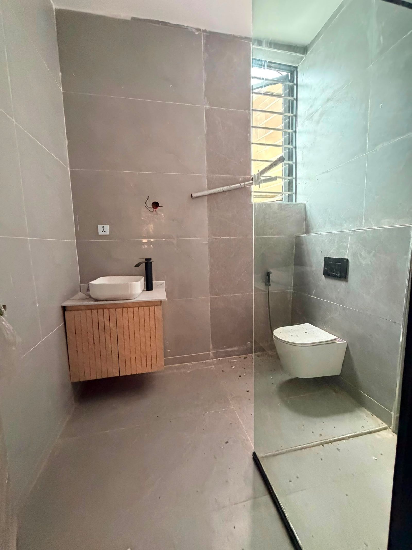 Lovely 4 Bedroom Semi Detached Duplex with Bq / Omole Phase 2 /₦550M  / C.of.O 12