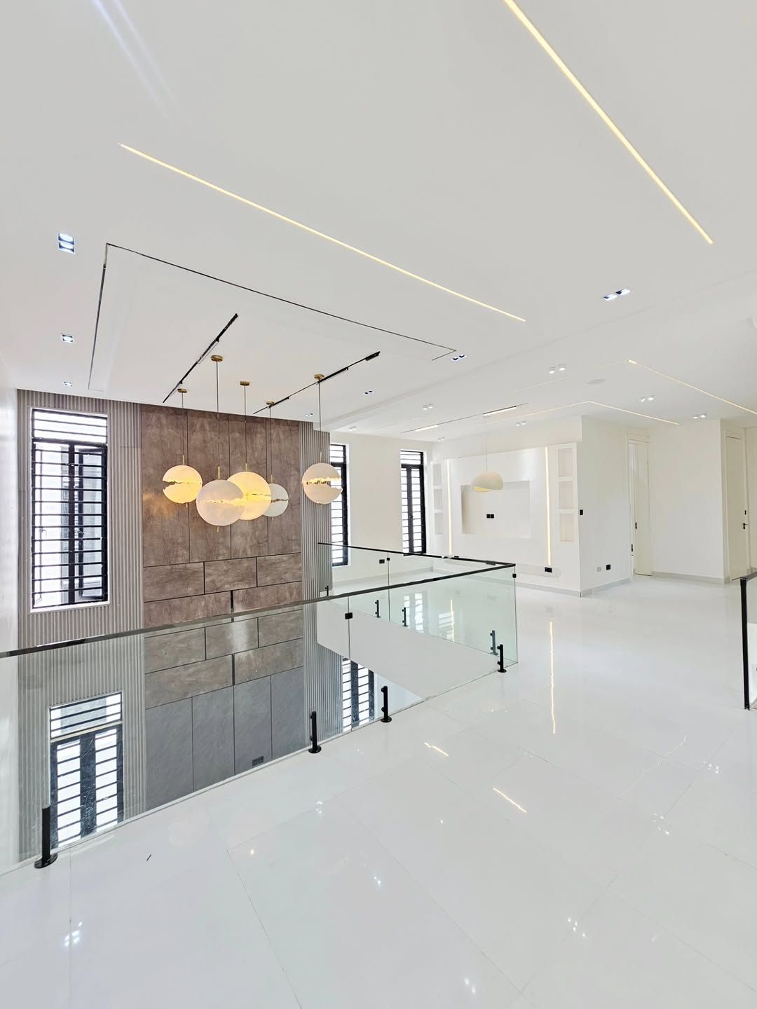 5Bedrooms detached duplex in lekki Phase1 proper off Admiralty N1.2BN 12
