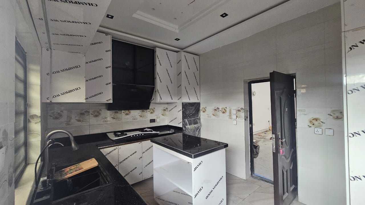 Brand new 4bedroom semi detached duplex with a room boy's quarter at awuse Estate opebi  / N550m 8