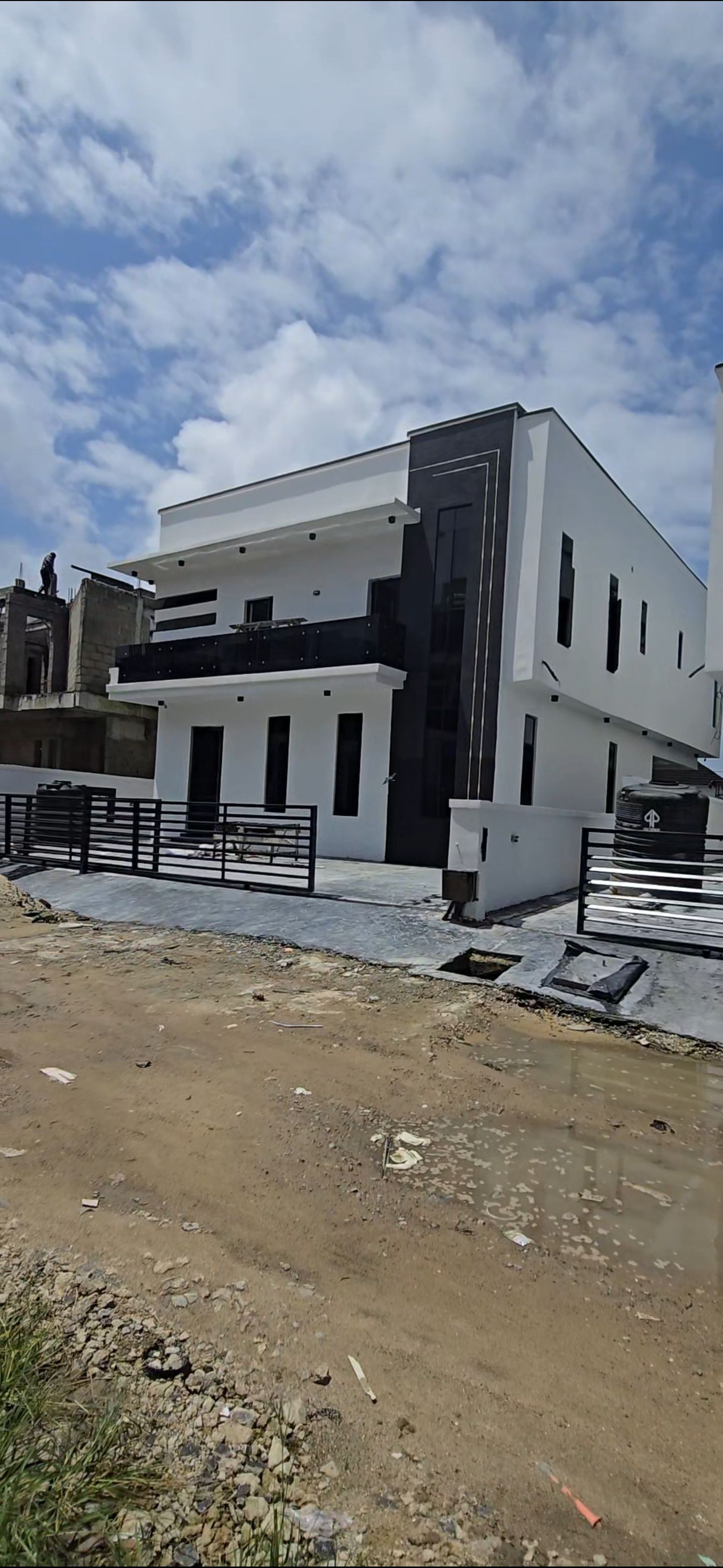 5Bed / Chevron / 600m