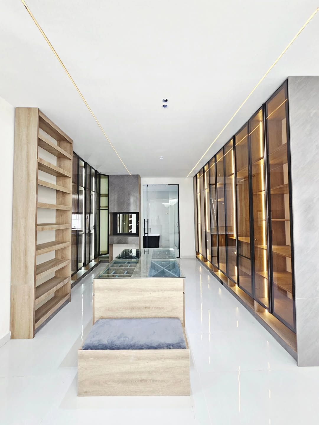 5Bedrooms detached duplex in lekki Phase1 proper off Admiralty N1.2BN 15