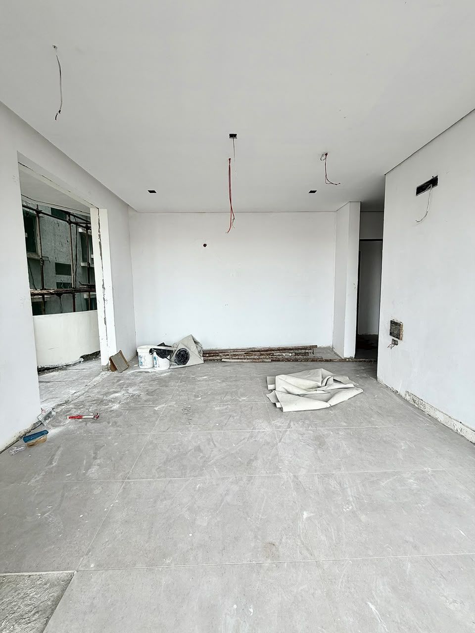 3 BED APARTMENT | ONIRU, VI | N700M 2 Bedroom Apartment plus bq: N500M 3 Bedroom Apartment plus bq: N700M Contact us to secure this property at best price. Features: Maisonette | Secured Area | Living Room | All Rooms En-suite | | Fitted Kitchen | Gas burner | Oven | Heat Extractor | Water heater | Walk-in Closet | Walk-In Shower | Spacious Rooms | Elevator | Swimming Pool | BQ | Laundry Room | Terrace 27