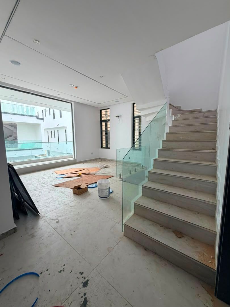 Lovely 4 Bedroom Semi Detached Duplex with Bq / Omole Phase 2 /₦550M  / C.of.O 3
