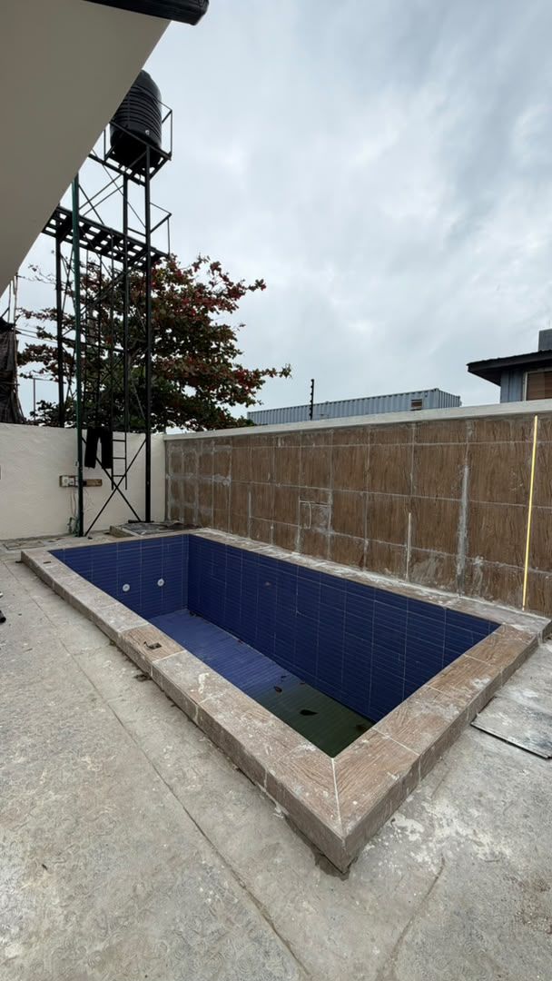 LUXURY 5BEDROOM FULLY DETACHED DUPLEX FOR SALE  / 550M / Chevron Toll Gate / 3