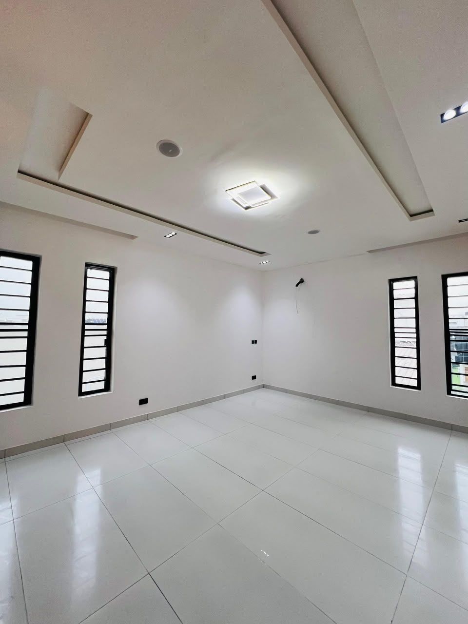 4 BED || 170 MILLION ||  AJAH LEKKI,  LAGOS. 7