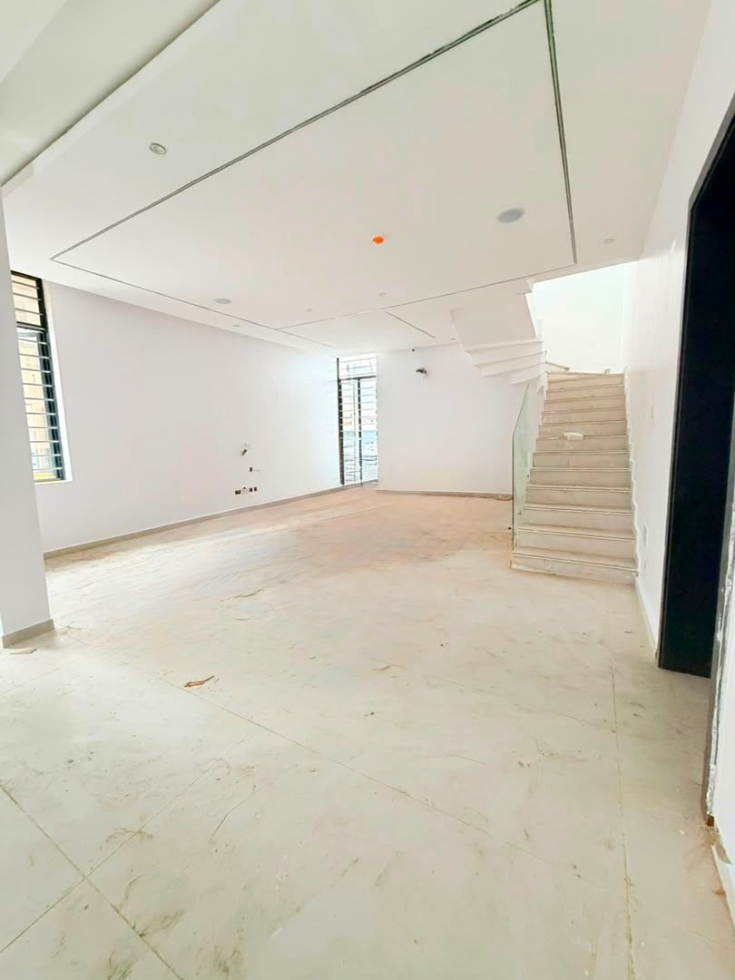 Lovely 4 Bedroom Semi Detached Duplex with Bq / Omole Phase 2 /₦550M  / C.of.O 4