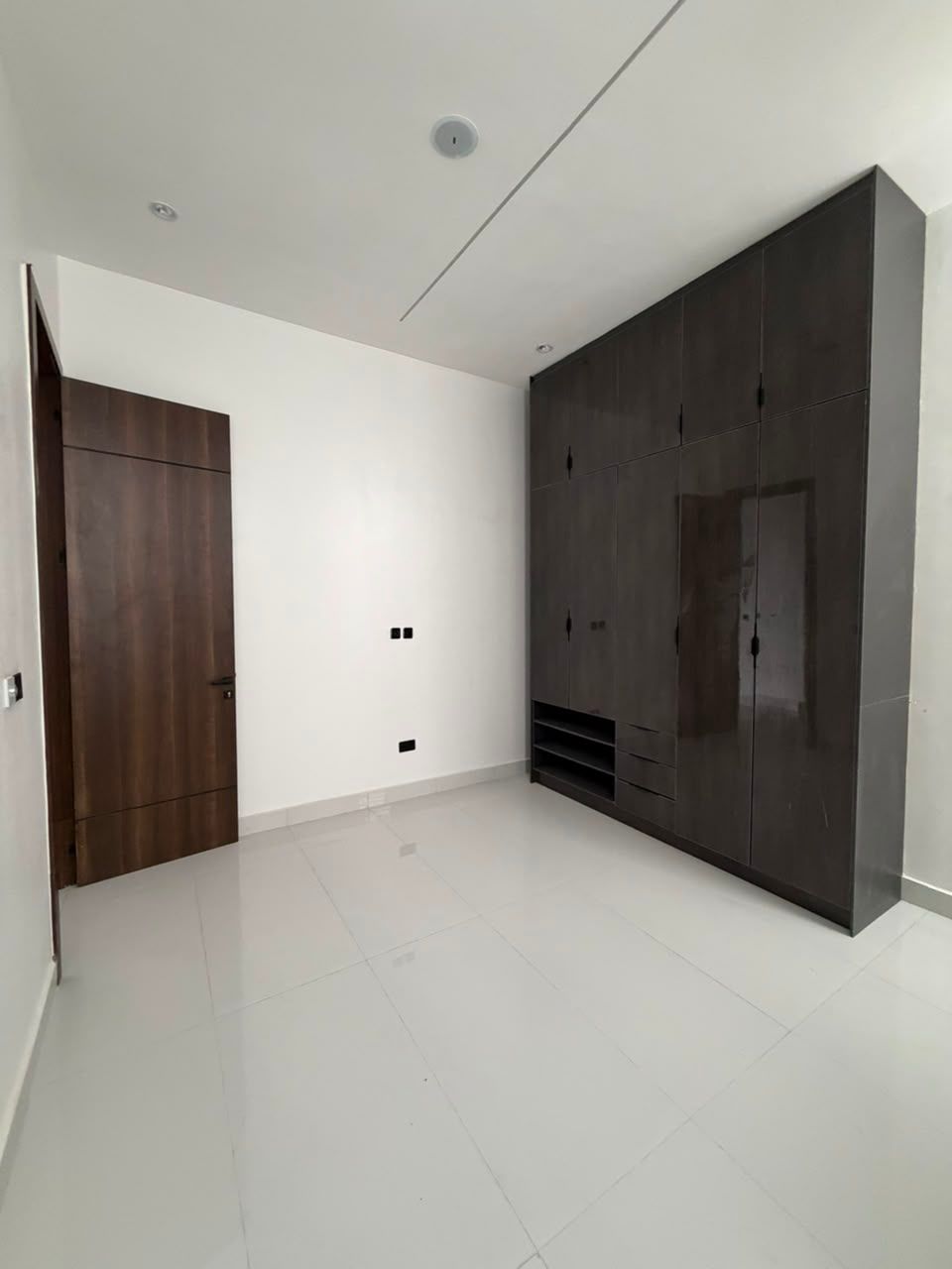4 Bedroom duplex orchid 380m 8
