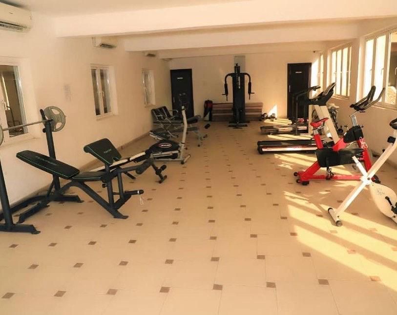 fully finished 3bedrooms flat with 1 room bq 4