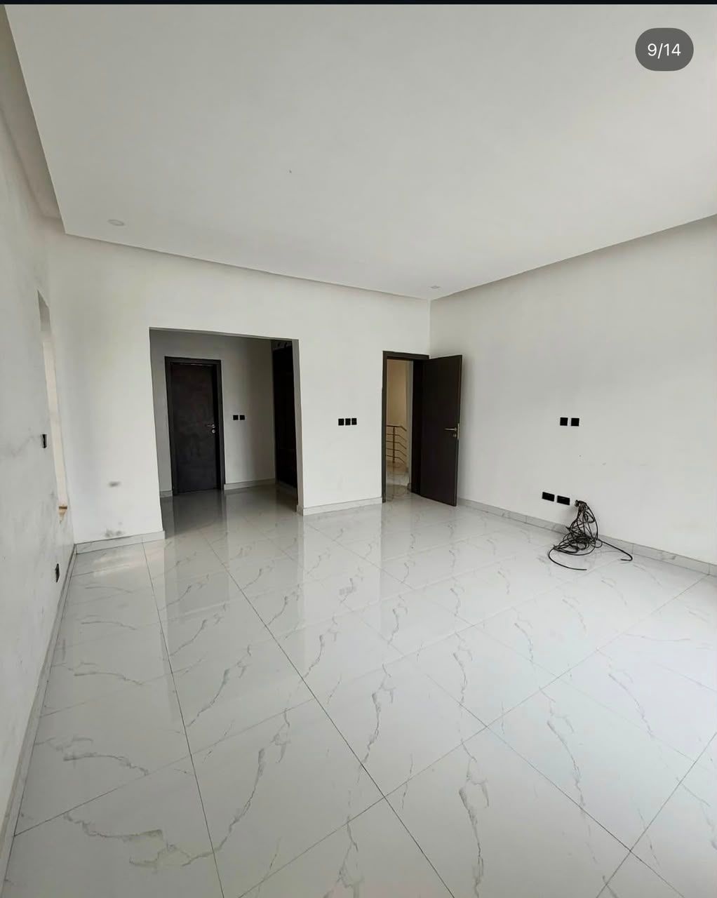 5 Bedroom duplex VGC  320M 5