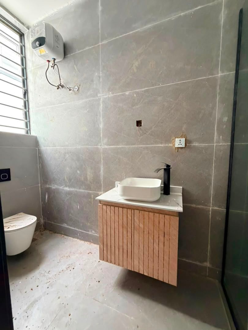 Lovely 4 Bedroom Semi Detached Duplex with Bq / Omole Phase 2 /₦550M  / C.of.O 9