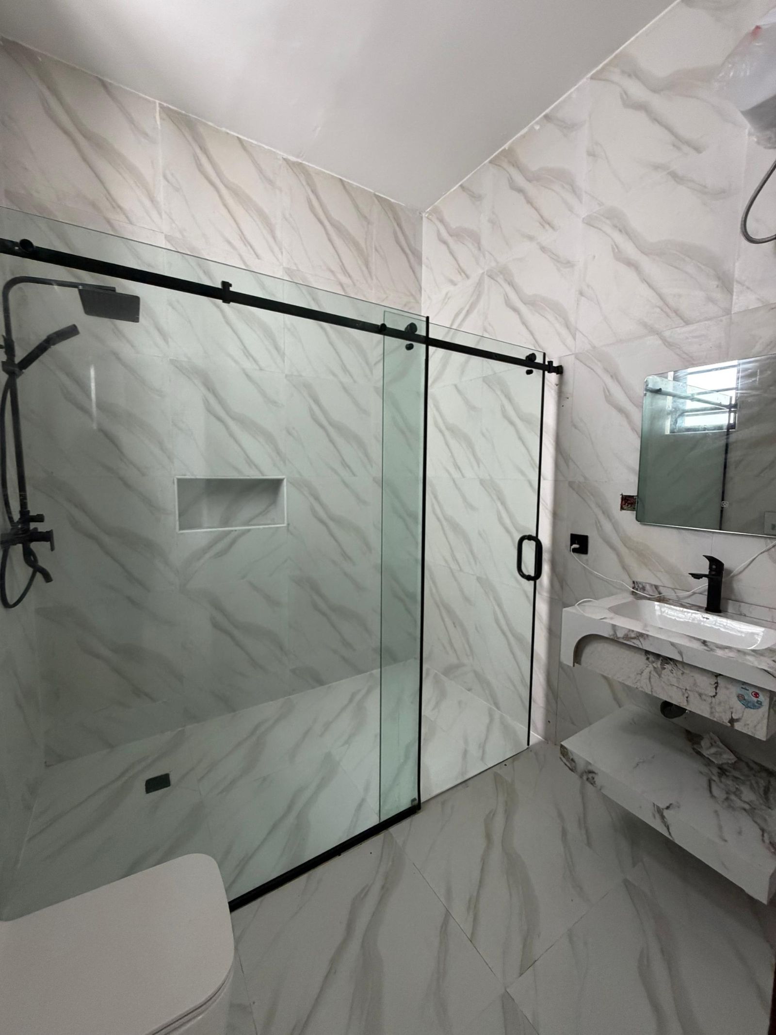 5 bedroom duplex Chevron/ 720M / Pool / Bq 8
