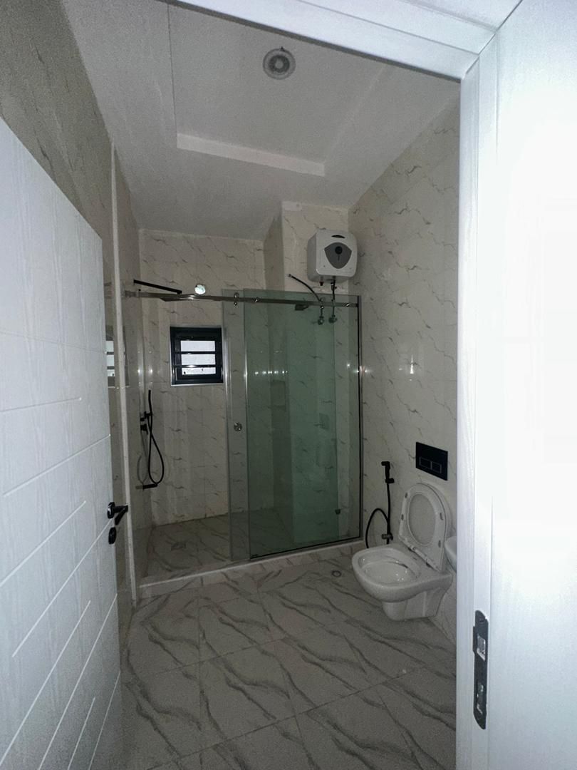 Lekki Phase 1  A 3 bedroom flat + BQ on the 5th floor of a fully serviced 7
