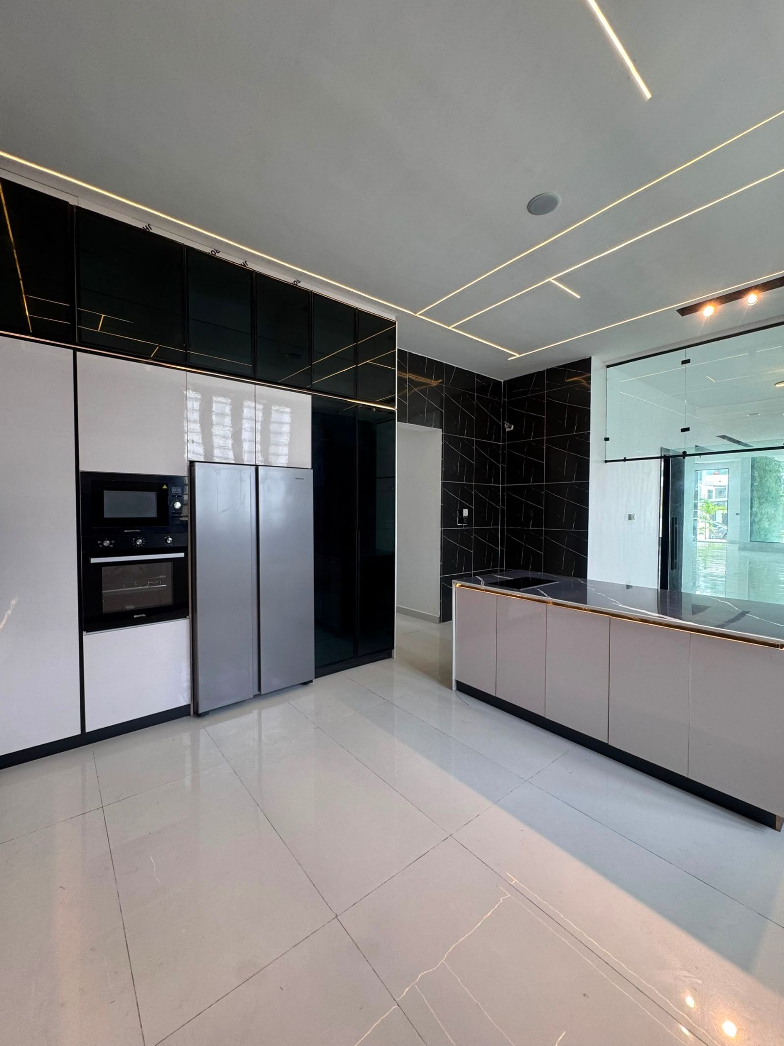 NEWLY BUILT 5BEDROOM FULLY DETACHED DUPLEX / 850m / Chevron, Lagos. 7