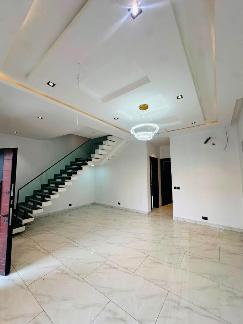 4 BED || 170 MILLION ||  AJAH LEKKI,  LAGOS. 5
