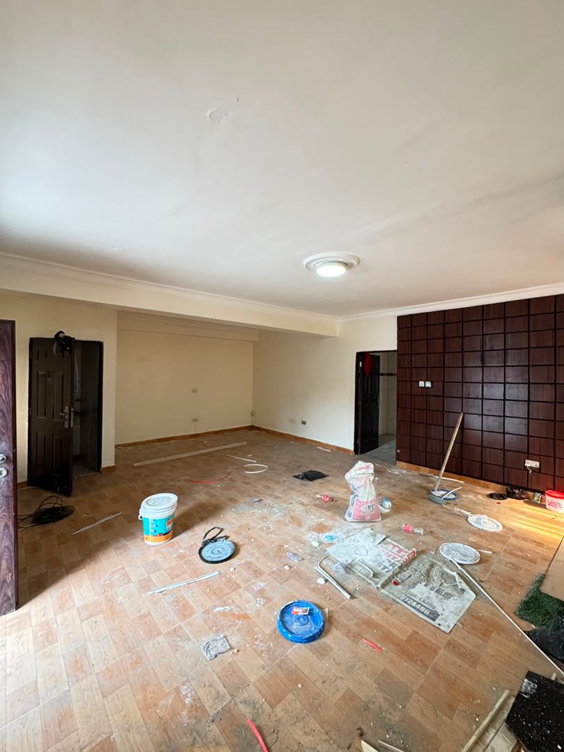 Spacious 4 Bedroom Semi Detached Duplex In A Serene Environment /  Opebi ,Ikeja /  C. of . O  / 450M 8