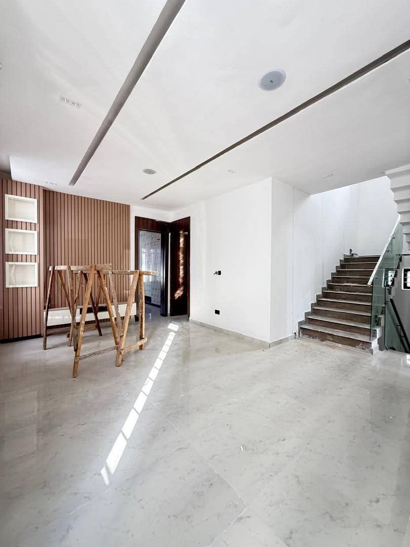 ✨ Luxury 5-Bedroom Fully Detached Duplex with Swimming Pool, Gym, Cinema & Rooftop Terrace / Osapa  / 700m 4