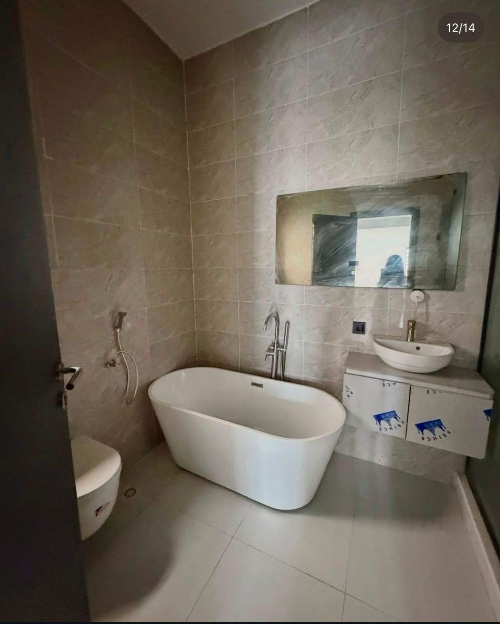 5 Bedroom duplex VGC  320M 13
