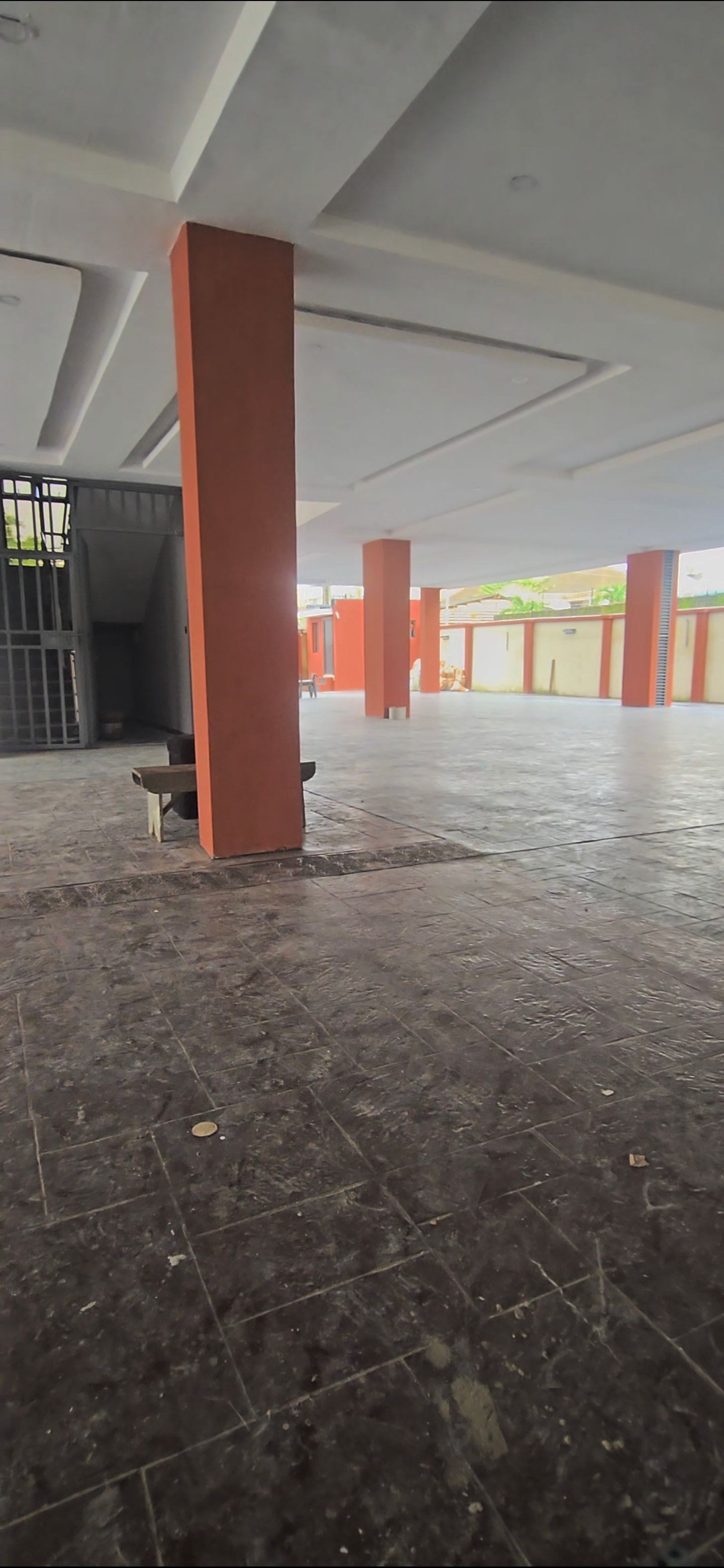 4-Bedroom Apartments / Bq  / Ikeja Gra  / 500M 5