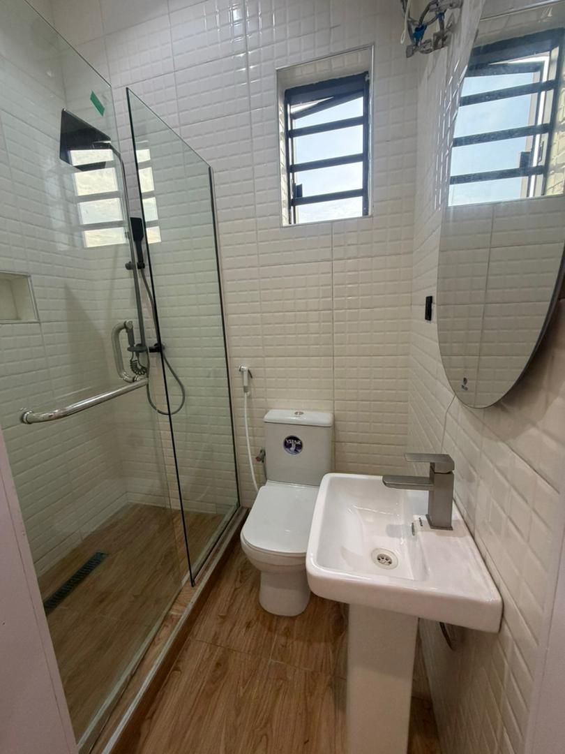 3-bedroom Apartment / Bq / ikeja Gra / 420 10